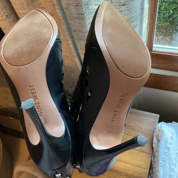 Nine West Black leather Stiletto heels - ladies 7 - Picture 6 of 7